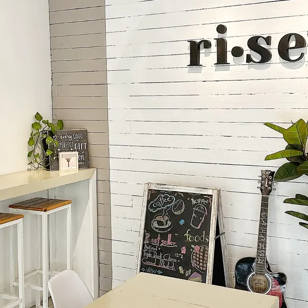 Cafe Ri•se