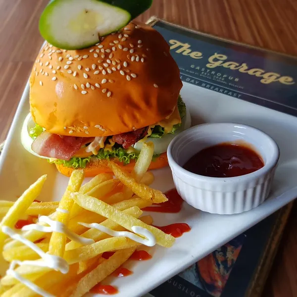 The Garage-GastroPub