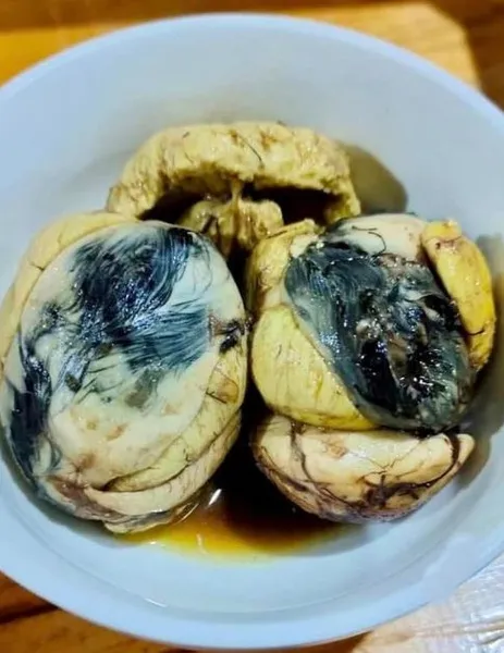 Gelo's Balut and Fried Itik