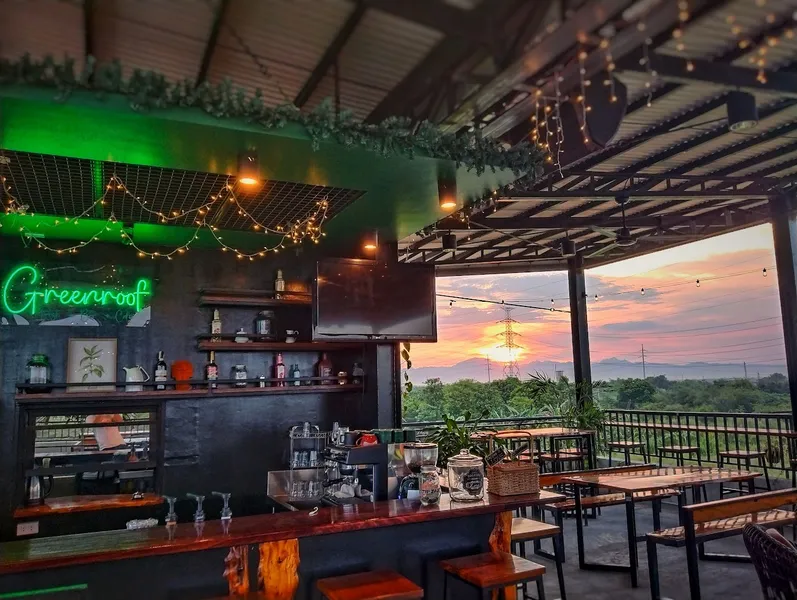 GreenRoof Resto Bar & Cafe