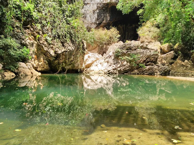 Biak-Na-Bato National Park - Entrance