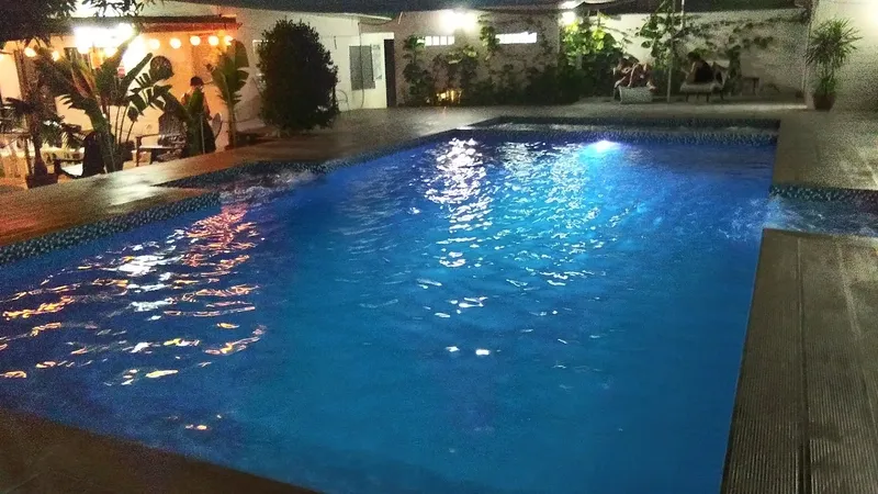 Sunnyside Garden Pool