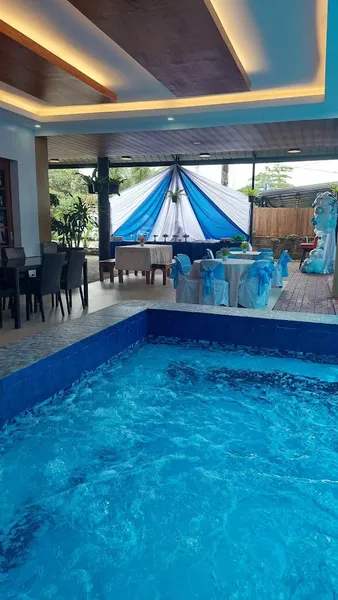 La Piscina de Legaspi