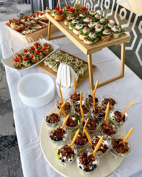 ŚNIADANIOWI | poranny catering dla firm