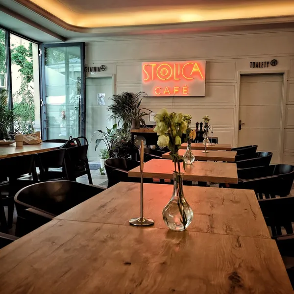 Stolica Café