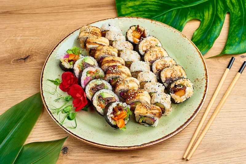 YUZU SUSHI Restauracja Azjatycka Warszawa | Lunch Warszawa (12:00-16:00)