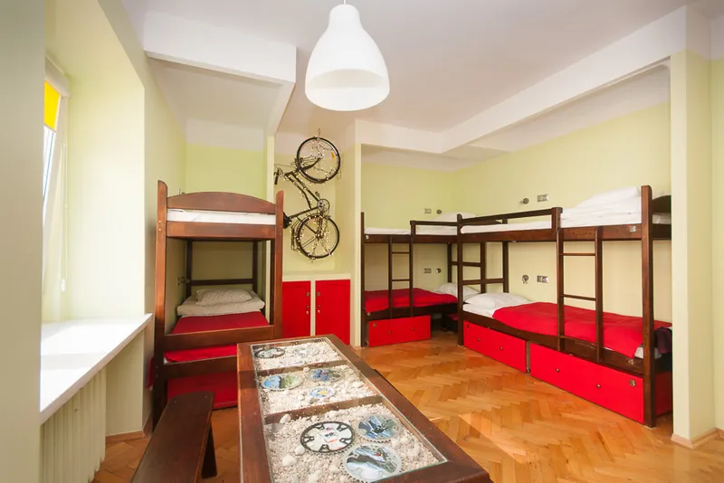 Hostel Helvetia - noclegi Warszawa centrum, Hotels