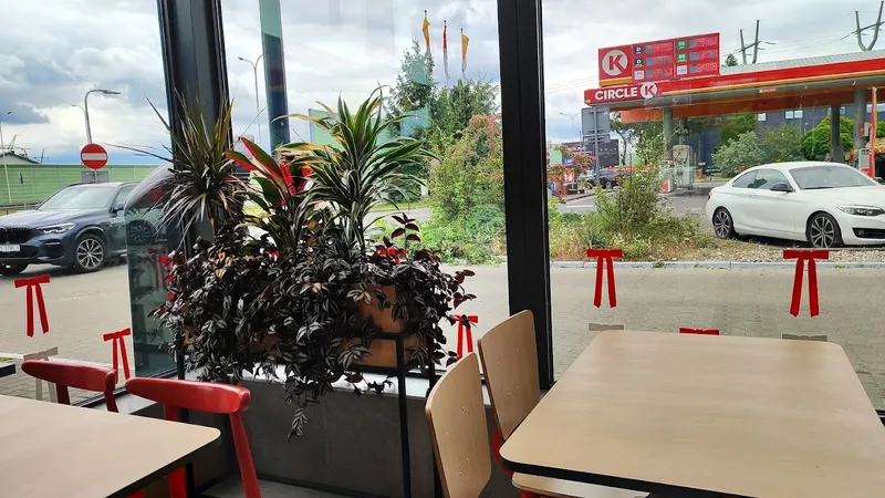 KFC Modlińska East