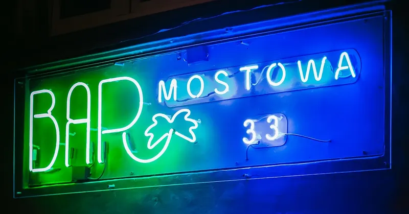 BAR Mostowa 33