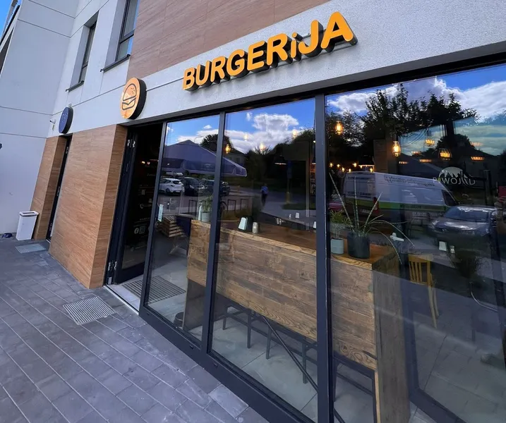 BURGERiJA