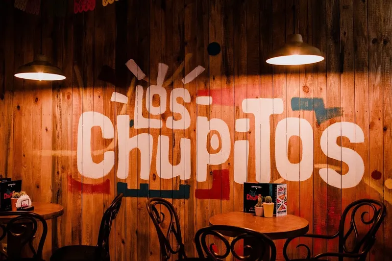 Los Chupitos