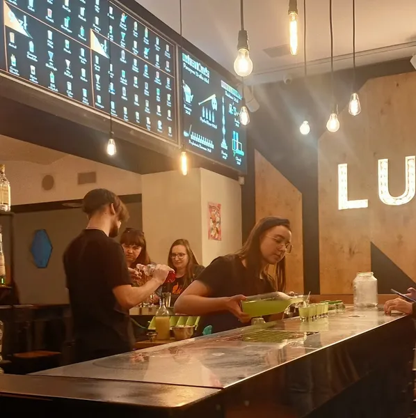 LUMI Shot Bar