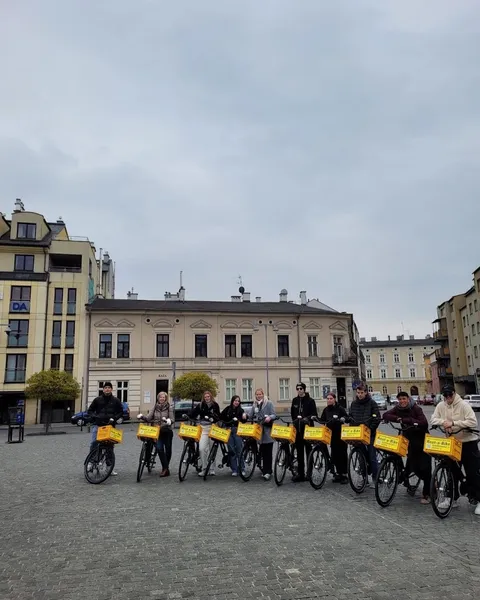 KrakowBikeTour.com - Wypożyczalnia rowerów - Rent-a-bike Old Town Shop