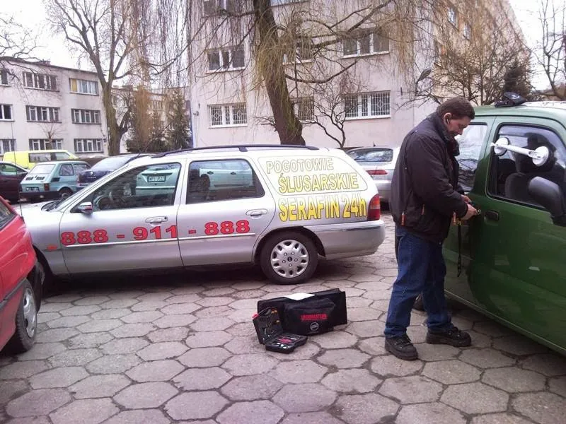 Pogotowie Ślusarskie Serafin24h, wymiana zamków, montaż, naprawa