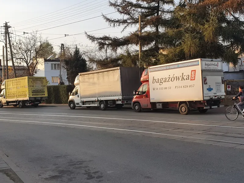 Przeprowadzki Yellow-Transport usługi,transport palet