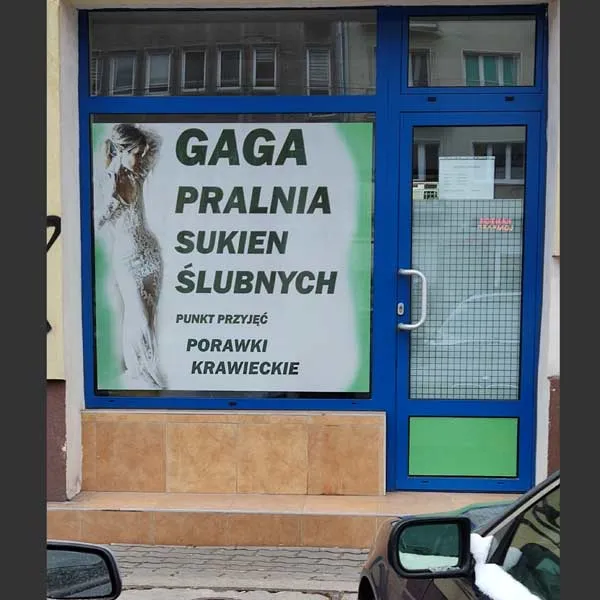 Gaga -Warszawa- Pralnia Sukien Ślubnych i Komunijnych