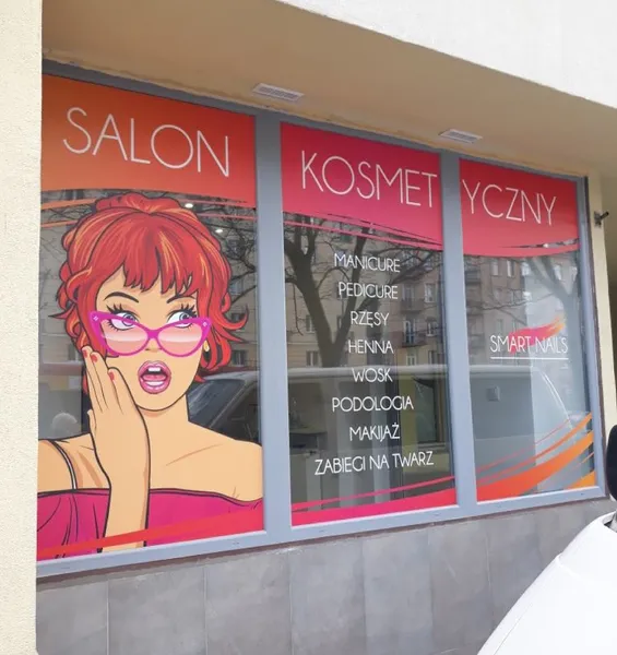 Salon Kosmetyczny Smart Nails w Warszawie Ochota: paznokcie, podologia, brwi i rzęsy