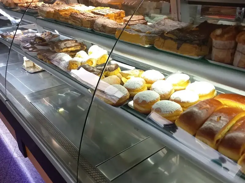 Rainha De Bragança - Padaria E Pastelaria Unipessoal, Lda