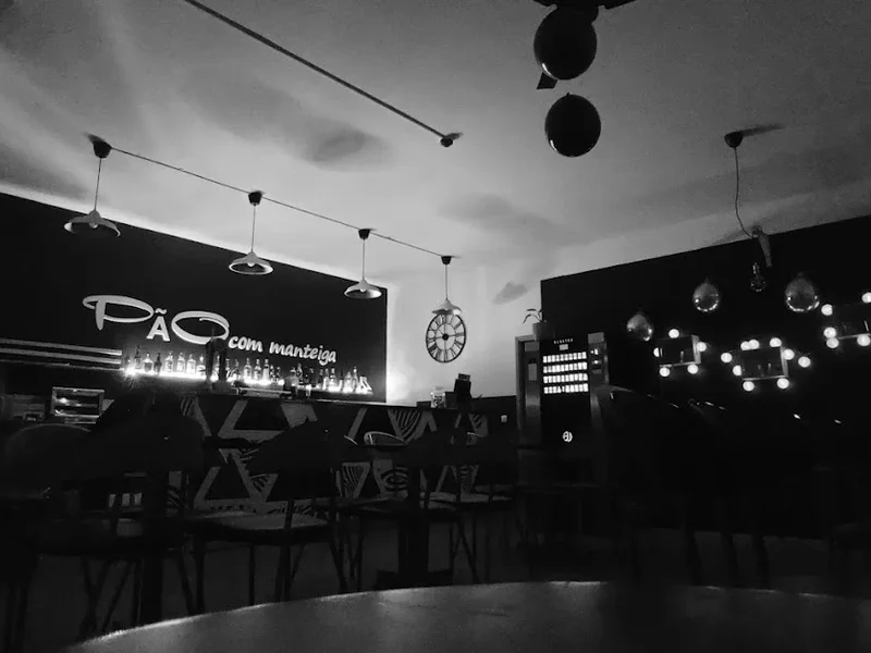 Café "Pão com Manteiga"