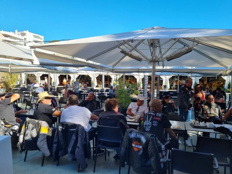 Cascais Esplanada Municipal (Farmers' Market, Food, Coffee, Beer, Cheese, Wine and Fruit'n Vegetables stands)