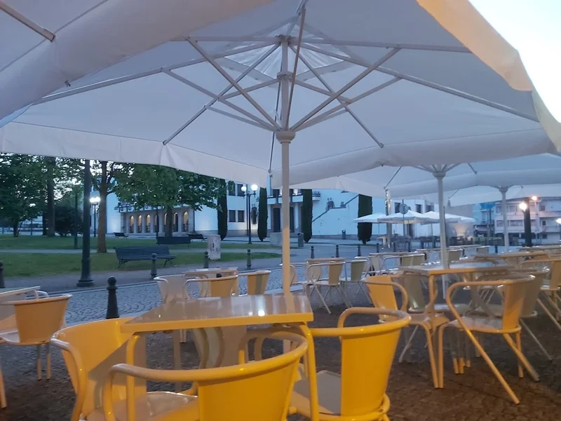 Café Isamário - Ponto de Encontro
