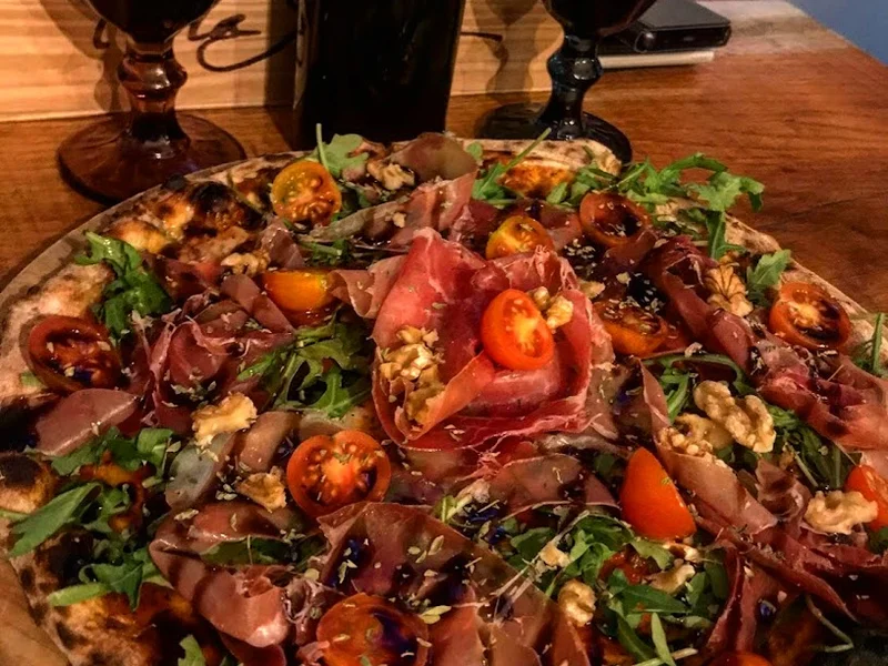 Tutti Buoni Loios Pizzaria Artesanal