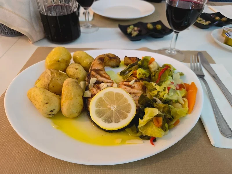 Esquina - Restaurante & Bar