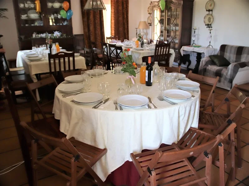 Restaurante Entre Tachos e Carvão