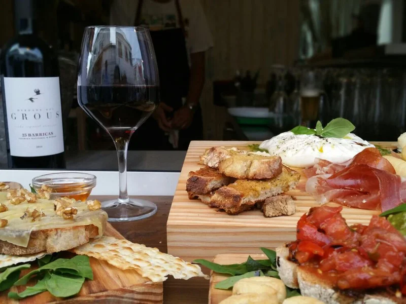 Taberna Clandestina Cascais