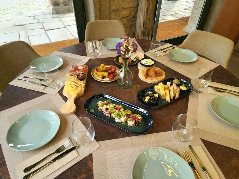 Porta Oito Petiscos & Bar