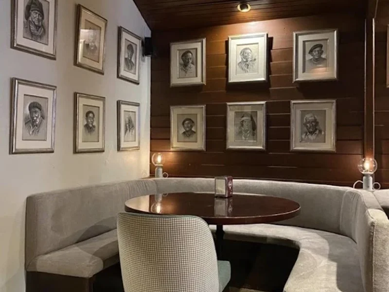 Ritz cafe