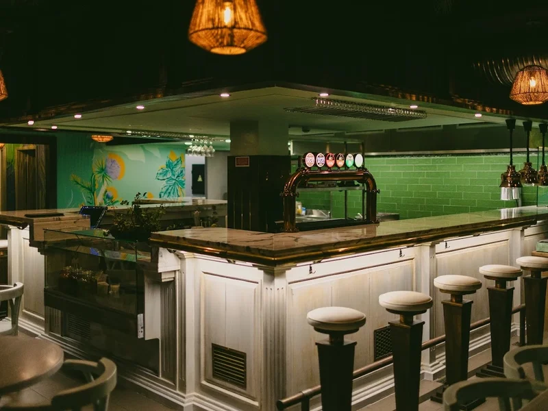 Erva Daninha - Wild Food & Bar