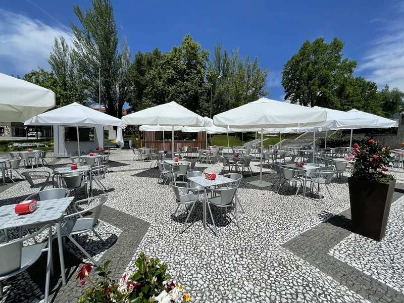 Esplanada da Praça - Felgueiras