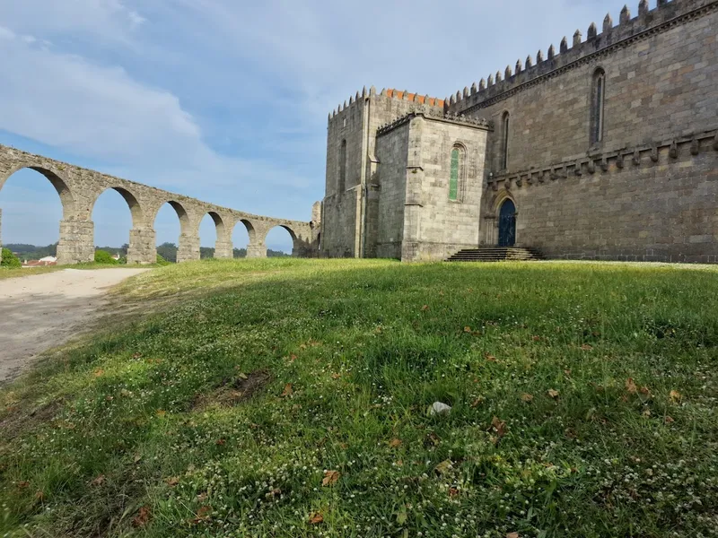 Aqueduto de Santa Clara