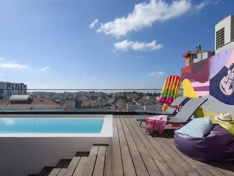 Moxy Lisbon City