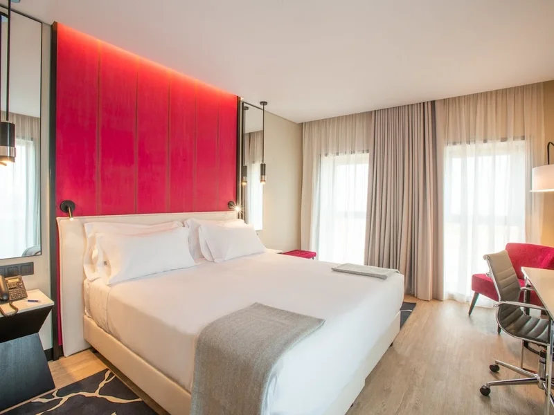 Hotel NH Porto Jardim