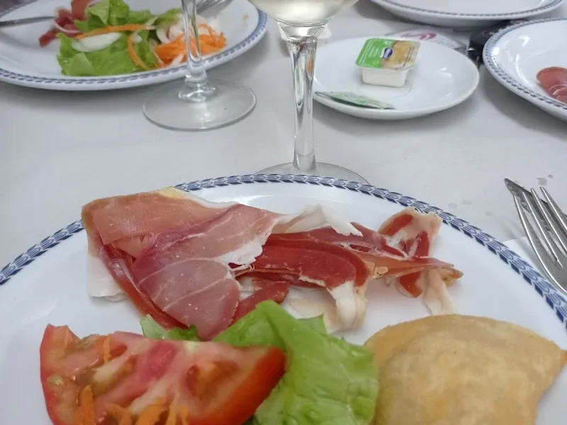 Spot Family Apartments