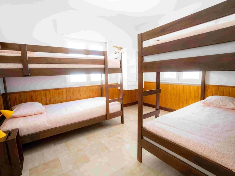 Neptune Beach House - Surf, Relax & Enjoy the Beach Vibes