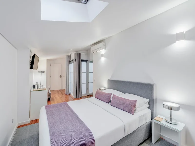 Miragaia - Riverside Suites