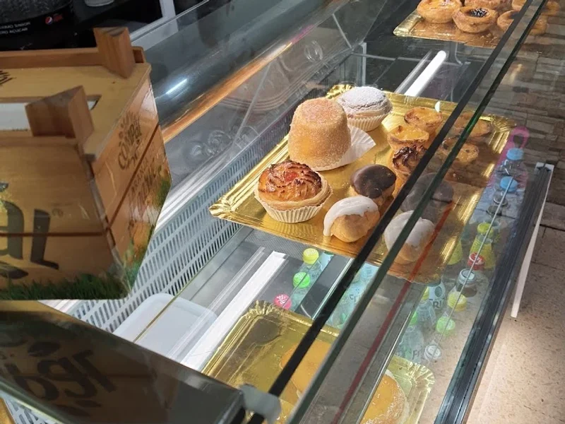 Pastelaria Luar de Prata