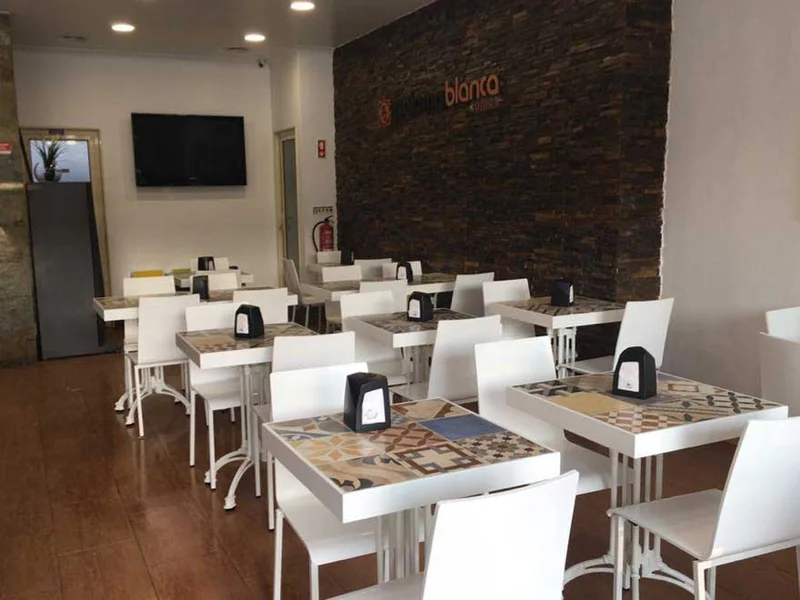 Paloma Blanca Júnior