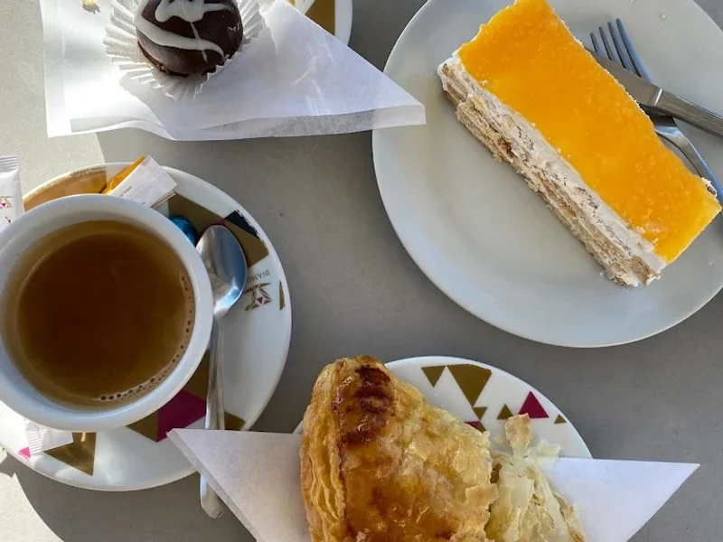 Brisadoce-pão Quente E Confeitaria Unipessoal Lda