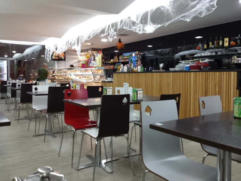 Confeitaria Cantinho