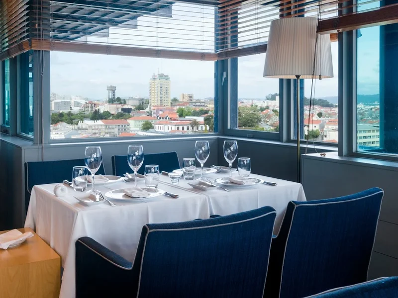 Hotel Dom Henrique Downtown