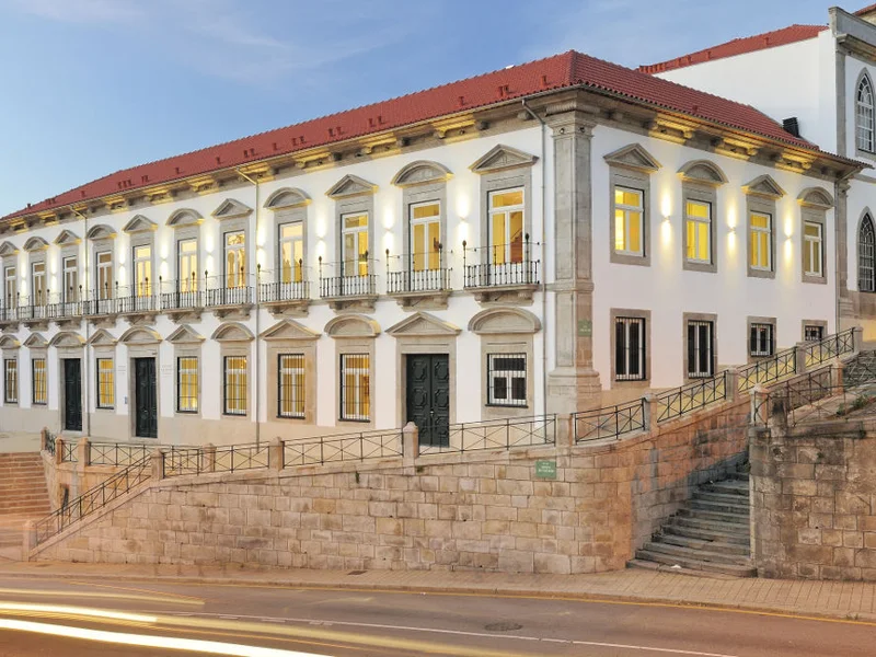 Condes de Azevedo Palace