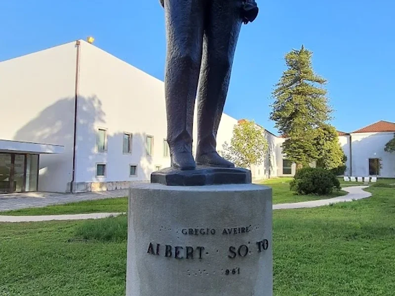 Estátua Dr. Alberto Souto