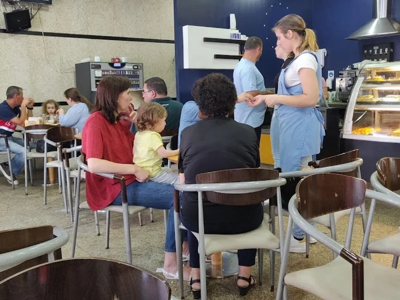 Pastelaria Serra Da Nave - Snacks