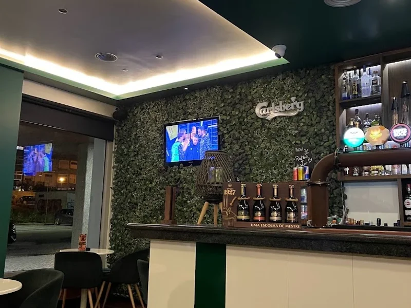 Urban Chic Caffe Bar