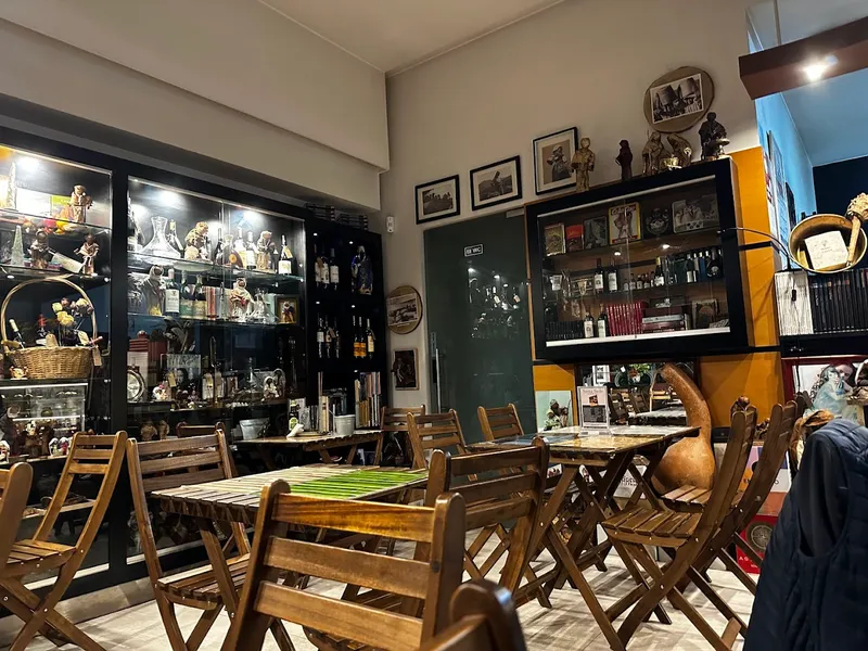 Santa Sede Winebar - Petiscos & Francesinhas