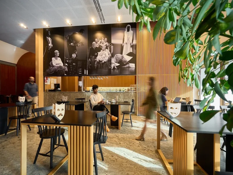 Café Concerto Do Teatro Municipal Sá De Miranda